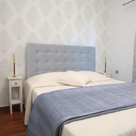 Pirofani Villa Apartments Apólpena Kültér fotó