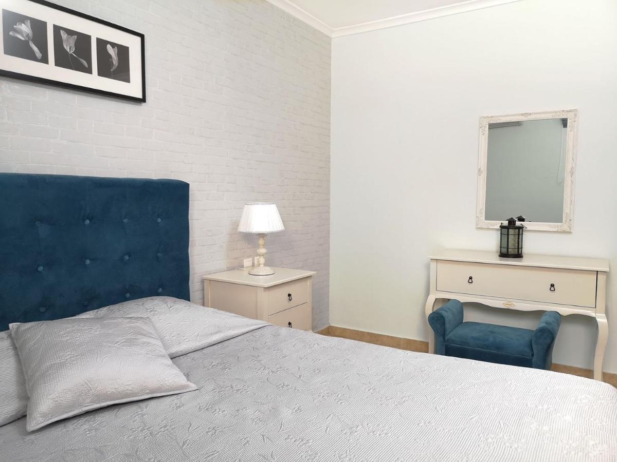 Pirofani Villa Apartments Apólpena Kültér fotó