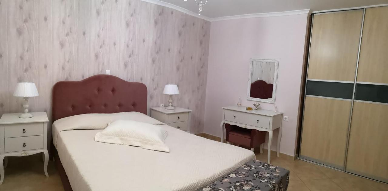 Pirofani Villa Apartments Apólpena Kültér fotó