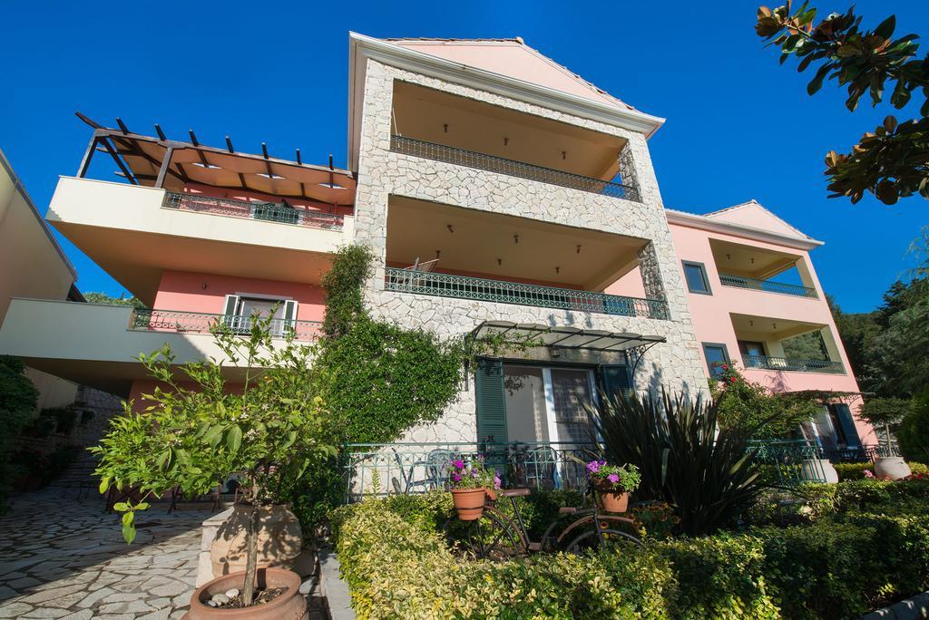 Pirofani Villa Apartments Apólpena Kültér fotó
